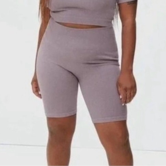 Everlane Pants - Everlane Pale Lavender Ribbed Bike Shorts
